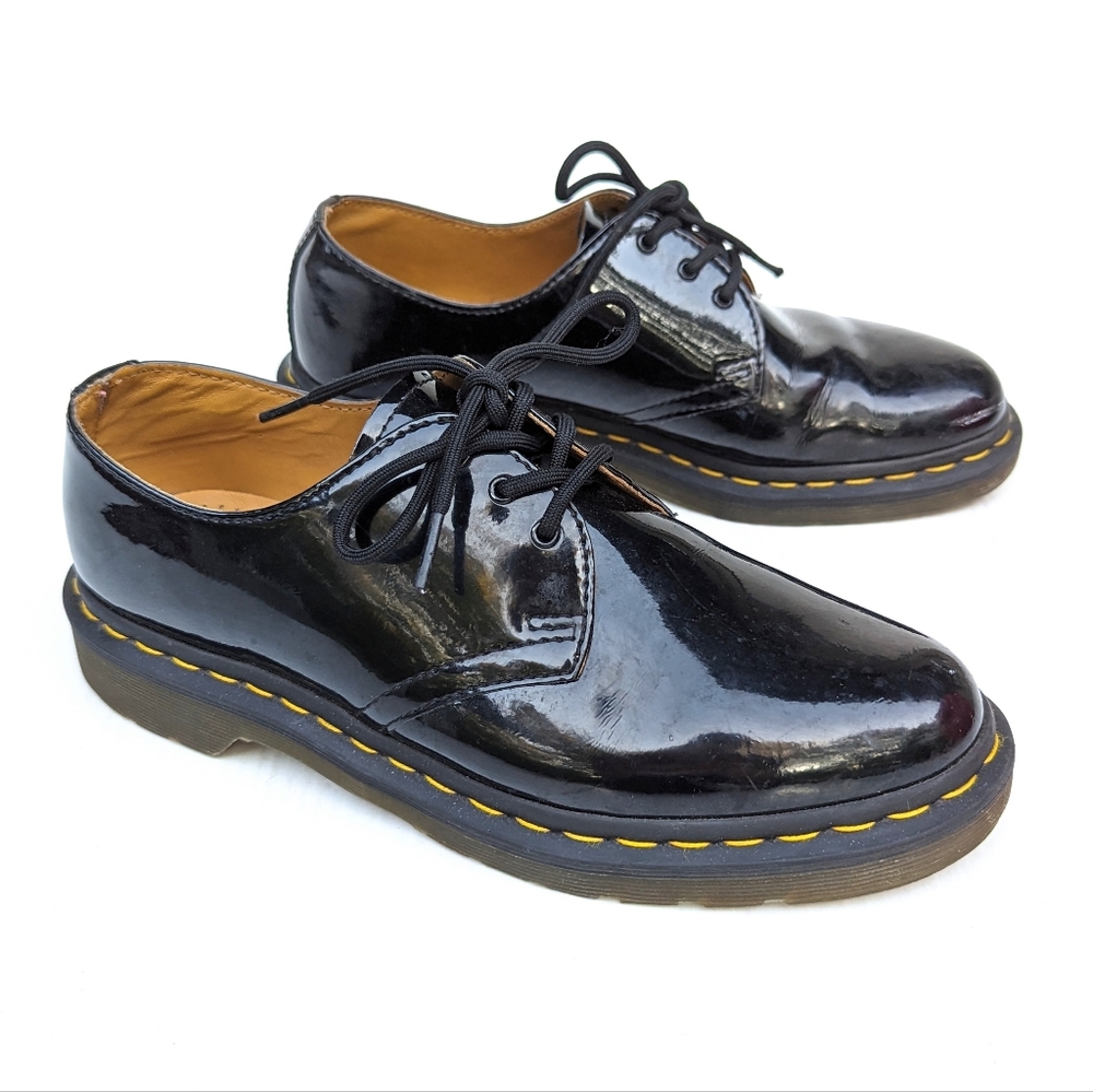DOC MARTENS 10084 black patent leather lace-up oxford loafers Size 9 Women's